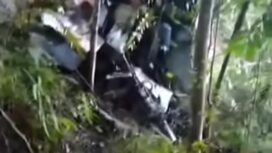 Basarnas telah menenukan reruntuhan helikopter, jatuh di hutan 3 km dari titik kontak terakhir, Kamis 16 April 2026. Meski sudah ditemukan belum bisa dilakukan evakuasi korban, karena cuaca buruk. Foto: Instgaram@modrell_48