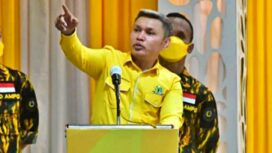 Agraphinus Kei alias Nus Kei, Bendahara Golkar Maluju, tewas ditikam saat pintu kedatangan Bandara Sadsuitubun, Maluku Tenggara, Minggu siang, 19 April 2026. Foto: ist