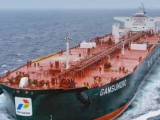 Kapal tanker Pertamina Gamsunoro seharga Rp 791,7 miliar, dikelola anak perusahaan PIS, dikontrakan ke pihak III, disewa sendiri oleh Pertamina untul angkut crude oil dari Saudi Arabia. Foto: ist