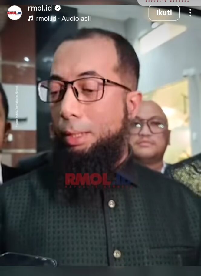 
					Khalid Basalamah adalah pemilik yravel biro haji Uhud Tour, yang beroperasi di bawah PT Zahra Oto Mandiri. Kembalikan uang Rp8,4 ke KPK. Foto: instgaram@ rmold.id