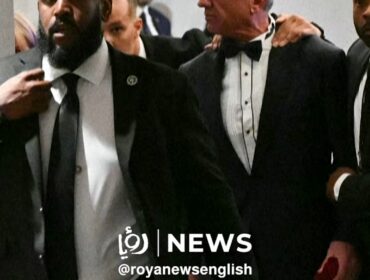 Petugas mengamankan seorang diduga pelaku penembakan, sejauh ini belum diketahui identitasnya. Foto: News