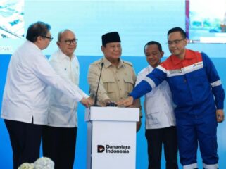 Presiden Prabowo bersams sejumlah menteri melakukan groundbreaking 13 proyek hilirisasi deng nilai investasi Rp116 triliun, tersebar di Jawa dan Indonesia Timur. Foto: instagram@presidenrepublikindonesia