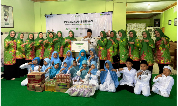Agenda rutin tahunan, setiap melaksanakan acara peringatan hari jadi, PT Pegadaian selalu berbagi dengan kaum dhuafa dan anak yatim piatu. dan panti wredaPada tahun 2026 ini, ulang tahun ke -125, PT Pegadaian menyebarkan paket bantuan untuk 560 penerima dilaksanakan 1 April 2026. Foto: Dok/ PT Pegadaian