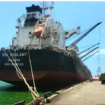 Kapal kargo bermuatan klinker di dermaga Terminal Khusus (Tersus) SIG di Kabupaten Tuban, Jawa Timur. SIG melakukan ekspor perdana 45.000 metrik ton (MT) klinker ke Mauritania yang merupakan tahap pertama dari total 90.000 MT yang akan diekspor ke Mauritania pada 2026. Foto: Istimewa