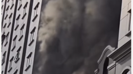 Kebakaran melanda apartemen Mediterania Tanjung Duren, Jakarta Barat, Kamis pagi 07.30,, 30 April 2026. Foto: Istagrgam@jktkreativemedia