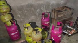 barang bukti tabung elpiji maupun timbangan yang diamankan petugas