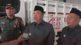 Bupati Jombang Warsubi  mengunjungi gerai KDMP di wilayah Jombang, Senin, 4 Mei 2026. Foto: jombang.go.id