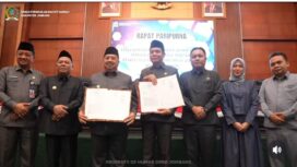 Pimpinan DPRD dan Bupati Jombang mengesahkan Perda Barang Milik Daerah 2026, dalam sidang paripurna di gedung dewan, Senin, 4 Mei 2026. Foto: instagram@dprd-jombang
