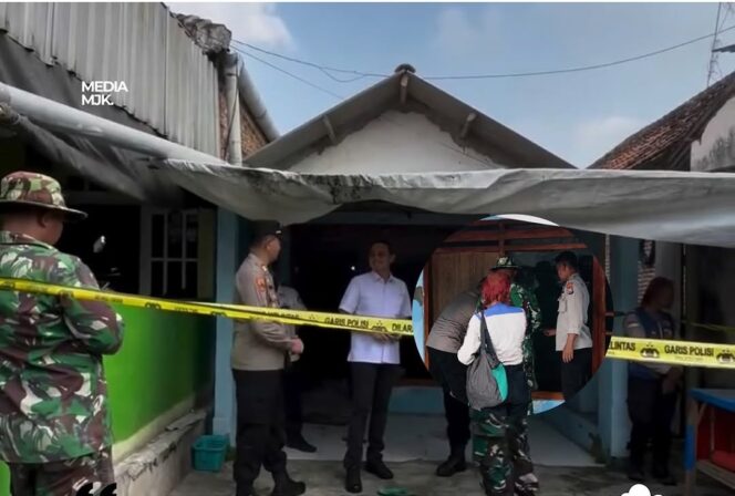 
					Polisi olah TKP di Dusun Tempuran, Desa Sumbergirang, Kecamatan Puri, Kabupaten Mojokerto, Rabu pagi, 6 Mei 2026. Disitu seorang menantu bacok mertua perempuan hingga tewas, serta melukai istrinya.Foto: instargam@kabar.mojokerto