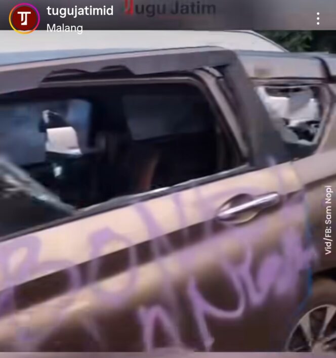 
					Selain penyerangan menimpa 69 wisatawan kelompok Shopee di pantai Wediawu, Malang Selatan, Selasa dinihari, pelaku juga merusak dan vandalime kendaraan korban. Foto: instgaram@tugu.id