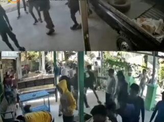 Hasil video CCTV, rumah pemilik pohon mangga diserbu puluhan orang yang mengaku sebagai kerabat terduga pencuri mangga yang tewas karena jatuh terjadi di kota Bontang, Kalimantan Timur. Foto: Ist