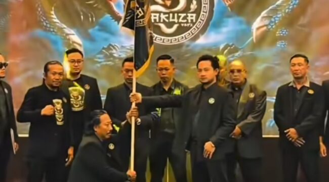 Gus Thuba, cucu Gus Mik, Sabtu 9 Mei 2026, mendeklarasi sebuah gerakan dan ormas bernaman Yakusa Meneges. Fito: ist