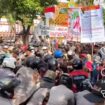 Masa AMPB Pati mnggeruduk Mapolres Pati, diterima oleh wakapolres. Foto: ist