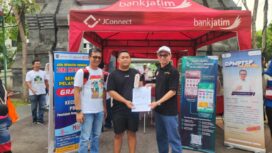 Pos pengurusan NIB Gratis di depan Pintu Pembak Jombang, saat Cat Free Day, Minggu, 17 Mei 2026. Foto: diskominfo jombang