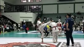 Atlet DKKI foto bersama
dengan Ketua Umum DKKI, Tunggul Aryo Wibowo dan Ketua Dewan Guru DKKI, setelah acara Kejuaraan IBKO 1st All Kyokushin Indonesia, Sabtu (16/5/2026). Foto: ist