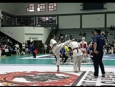 Atlet DKKI foto bersama
dengan Ketua Umum DKKI, Tunggul Aryo Wibowo dan Ketua Dewan Guru DKKI, setelah acara Kejuaraan IBKO 1st All Kyokushin Indonesia, Sabtu (16/5/2026). Foto: ist