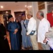 Amirul Haj untuk Jawa Timur Prof Dr. Muhadjir Efendi didampingi wartawan senior Anwar Hudijono melakukan peninjauan lokasi penginapan para jamaah haji do Makkah. Foto: ist
