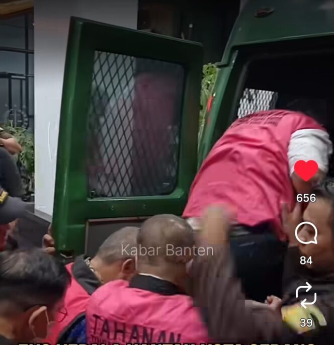 
					Kejari Serang menahan enam orang terduri dari satu mantan kantah BPN/ATR Serang  Banten, Rabu, 20 Mei 2026. Foto: ist