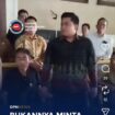Ketua DPRD Gresik, Syahrul Munir, emosi menantang duel seorang  dari 40 PKL yang datang menghadap untuk audiensi atas penggusuran PKL di Driyorejo, Rabu 20 Mei 2026. Foto: ist