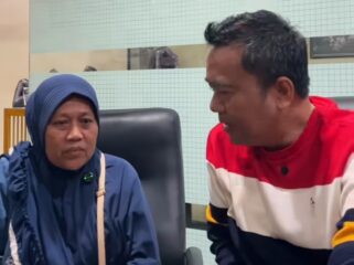 Seorang ibu dari Jombang melapor kepada pengacara Cak Sholeh, karena anaknya  dikeluarkan dari MAN 7 Jombang. Foto: Istagram@caksholeh77
