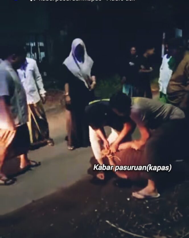 
					Hanya 15 menit setelah insiden pembacokan mantan Kades Wotgalih, Kecamatan Nguling, Pasuruan, polisi meringkus tersangka pelaku pembacok, Rabu 28 Mei 2026. Foto: instagram@kabar_oasuruan