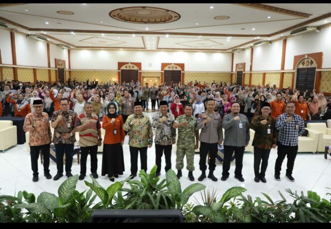 
					Pemkab Jombang melatih 1.217 tenaga Sebsus Ekonomi 2026, selam 15 hari. Foto: ist