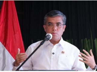 Menaker Yassirli