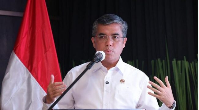 Menaker Yassirli