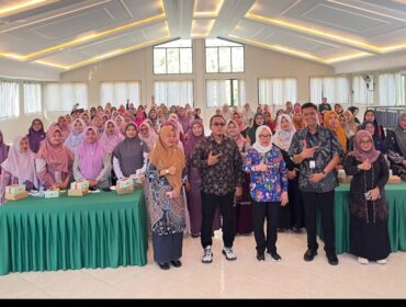 PT Pegadaian Kanwil XII Surabaya menggelar edukasi investasi emas kepada 100 muslimat di Tuban, 30 Mei 2026. Foto: ist