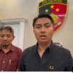 AKP Bima Pratama, Kepala Satreskrim Polres Kediri, saat memberikan rilis kasus penahanan oknum guru SMK berbuat cabul kepada siswinya. Foto: instagram@kawan.kediri