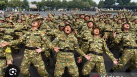 Kemenhan memberikan pelatiha dasar kemiliteran bagi calon manajer KDMP. Foto: antara