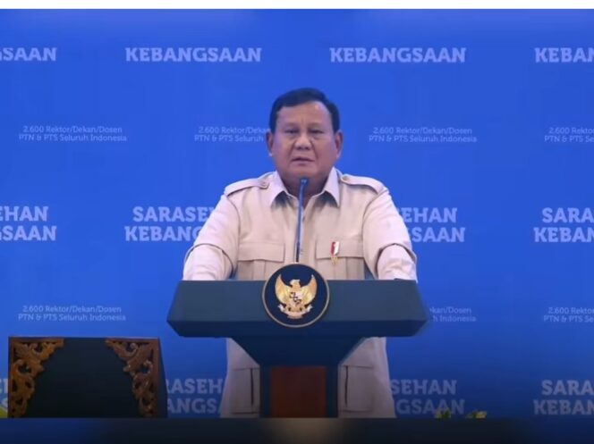 
					Presiden Prabowo sedang melakukan pertemuan bersama 216 akademisi dari seluruh Indonesia, Jumat 26 Juni 2026. Foto: instagram@cvault.id