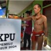 Hakim MK membuat keputusan Pilkada tetap dipertahan coblos langsung oleh pemilih, sehingga wacana dipilih oleh DPRD sudah tertutup. Foto: bbc