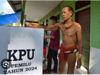 Hakim MK membuat keputusan Pilkada tetap dipertahan coblos langsung oleh pemilih, sehingga wacana dipilih oleh DPRD sudah tertutup. Foto: bbc