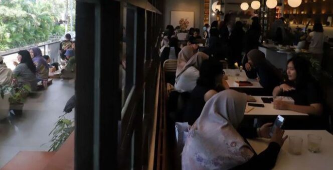
					Konsumsi Gula Tinggi Hantui Kesehatan Generasi Muda, Efek Menjamurnya Cafe di Jatim