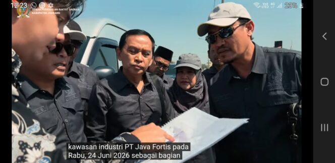 
					Komisi B DPRD Jombang ke area pembangunan kawasan industri PT Java Fortis. Foto: ist