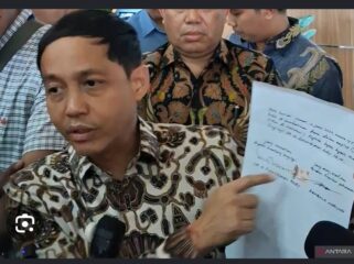 Menteri Kehutanan, Raja Juli Antoni saat memberikan keterangan pers di gedung Menggala Wanabakti, Jakarta, Jumat, 3 Juli 2026. Foto: antara