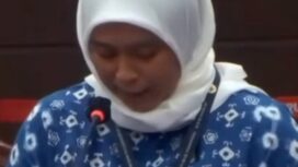 Cenuk Widyastuti Sayekti , SH, MH, PhD, tampil sebagai saksi fakta dalam uji materi UU Dosen dan Guru, di MK, Jakarta. Foto: ist