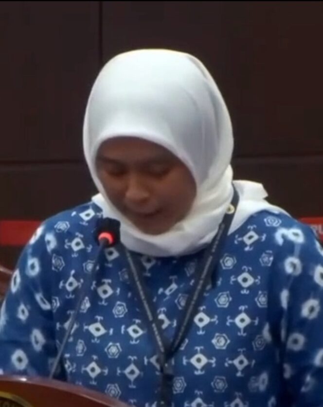 
					Cenuk Widyastuti Sayekti , SH, MH, PhD, tampil sebagai saksi fakta dalam uji materi UU Dosen dan Guru, di MK, Jakarta. Foto: ist