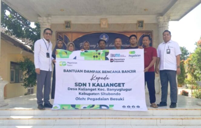 
					Pimpinan PT Pegadaian Kanwil XII Surabaya dan Besuki serahkan bantuan  saranan dan perbaikan gedubg SDN1Kalianget, Situbondo, Jawa Tikur. Foto: ist