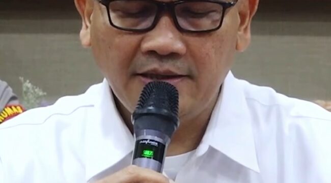 Brigjen Pol. Robertus Yohanes De Deo, Direktur Penindakan Kortas Tipikor Polri, Senin 6 Juli 2026, beri penjelasan dalam konferensi pers di Mabes Polri, terkait kasus listrik padam total di Sumatera, 22-23 Mei 2026. Foto: ist