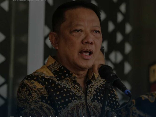 
					Jampidsus Febrie Adriansyah Mundur Sabtu Dinihari, Jumat Siang Masih Menyangkal Sangkaan TPPU