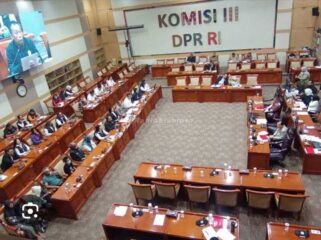 Komisi III DPR RI melakukan rapat dengar perndapat, Senin 13 Juli 2016, dalam penanganan kasus hukum pembakaran tiga santri di Lombok Tengah yang terjadi 4 November 2026. Foto: ist