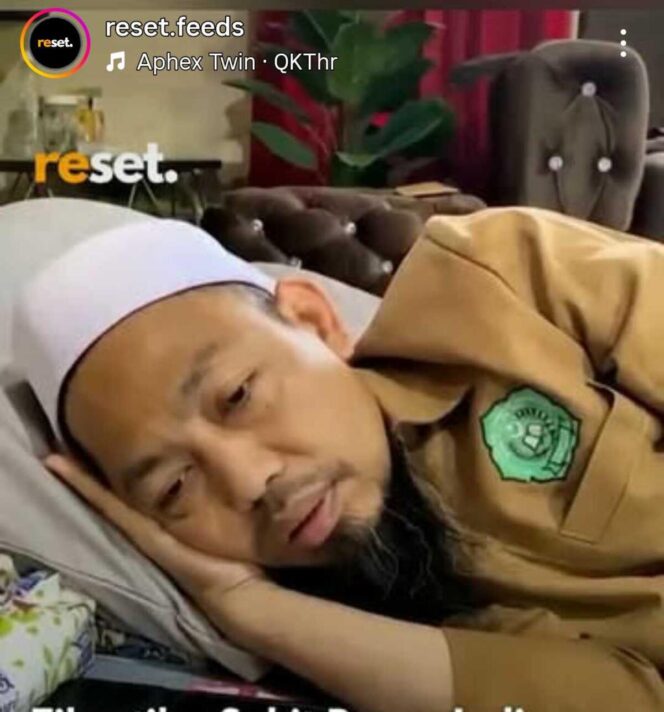 
					Pimpinan Pondok Pesantren Rosyidatusshaulatiyyah Al‑Ibrahimy NW, Ahmad Muzakki Rahmatullah, Lombok Timur. Foto: Instagram@reset.feed