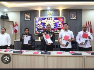 Polres Brebes Jawa Rengah menahan sembilan guru yang terlibat penggunaan presensi daring ilelgal. Sekurang ada 3000 guru dan ASN di Brebes menggunakan presensi ilegal, seolah ada di tempat padahal tidak sedang bekerja. Foto: ist