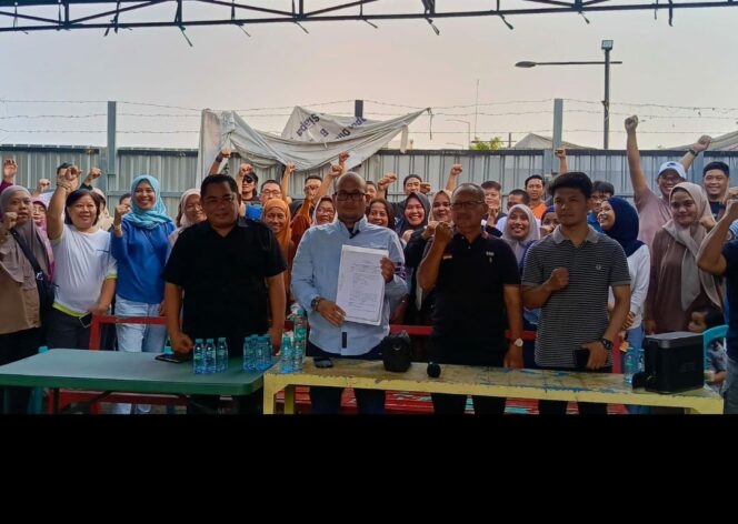 
					Warga perumahan Mutiara Regency  siap hadapi Bupati Sidoarjo, Subandi, yang naik banding hasil atas putusan PTUN tingkat pertama. Foto: ist