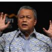 Perry Warjiyo pamit mundur dari jabatan gubernur BI, saat gunjang ganjing penyelewengan dana CSR hingga Rp27 miliar. Foto: bloomberg