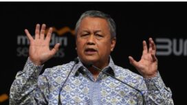 Perry Warjiyo pamit mundur dari jabatan gubernur BI, saat gunjang ganjing penyelewengan dana CSR hingga Rp27 miliar. Foto: bloomberg