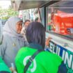 Khofifah saat bertemu ojol Malang