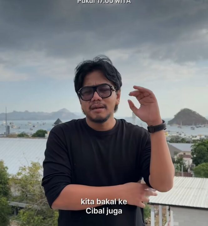 
					Orang Indonesia hebat, lewat fundrising yang dimotori Ferry Irwandi dan tim KitaBisa, berhasil mengumpulkan donasi Rp4 mioiar untuk korban gempa Flores. Foto: KitaBisa